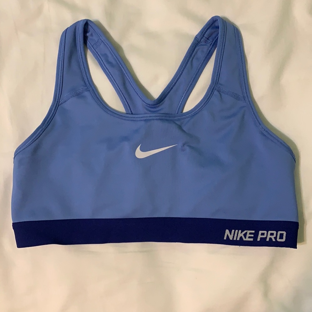 Nike Pro Classic sports bra removable padding